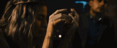 我丝毫不怀疑，这位导演曾来过云南尝过“毒蘑菇”