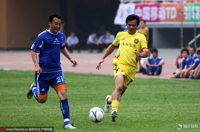 明星“球员”:唐僧变肥罗，谭咏麟踢断两根韧带