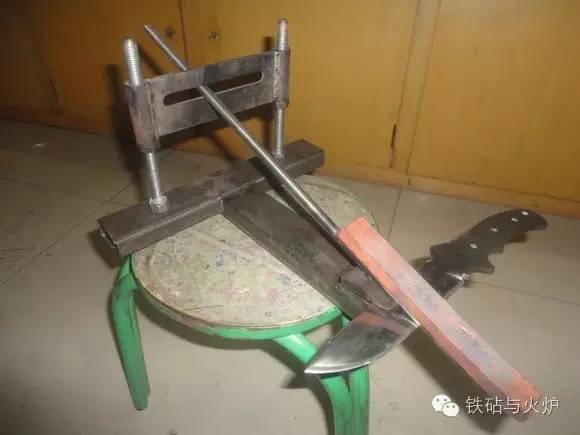 自制超简易菜刀磨刀器,简易磨刀器制作