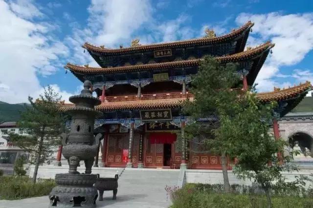 去五台山碰到僧人给一颗菩提,五台山僧人送我佛珠代表什么