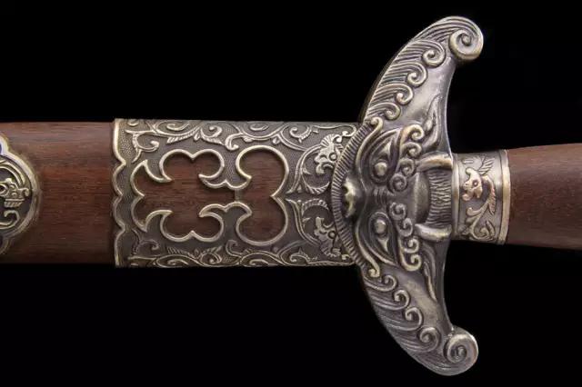 花纹钢乾隆宝剑,乾隆年制宝剑
