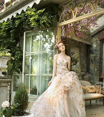 婚礼当天新娘穿衣搭配,婚礼新娘着装