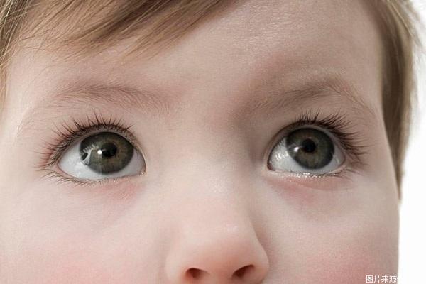 宝宝眼睛容易发生的常见病,做哪些事对宝宝视力有影响