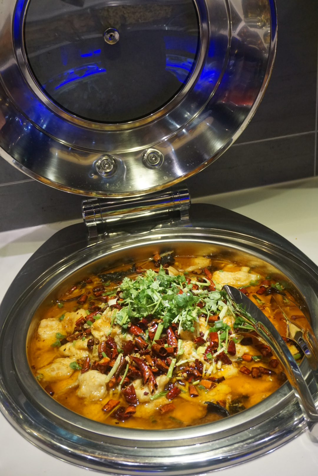 在21世纪以来最冷的一月份，足吃18年后变身逆天的好伦哥