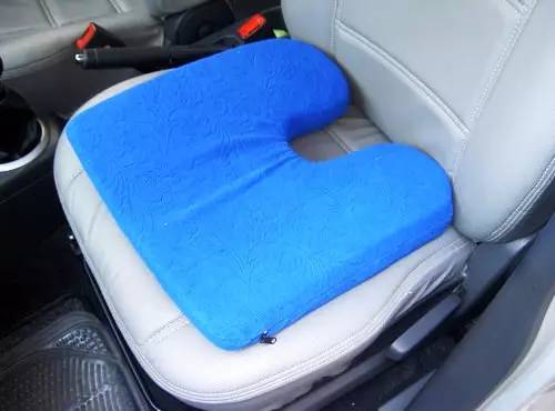 回家路滑倒,回家路上摔了一跤