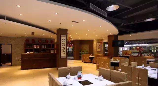 这家神奇的鱼火锅，一路从龙岗火到市中心，两年狂开7家分店！