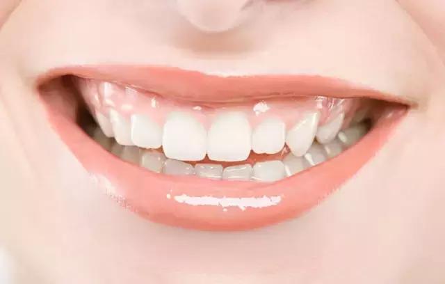 关于牙齿你需要知道的三件事,关于美白那些你不得不知道的事儿