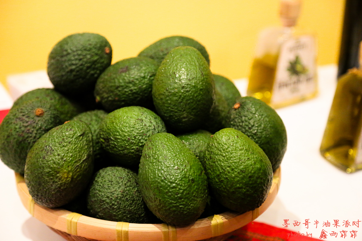 牛油果怎么挑选才是正确的,怎么挑选牛油果最好吃