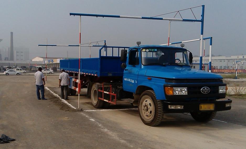 考b2驾照科目一要交多少钱,考b2驾照交多少钱去驾校