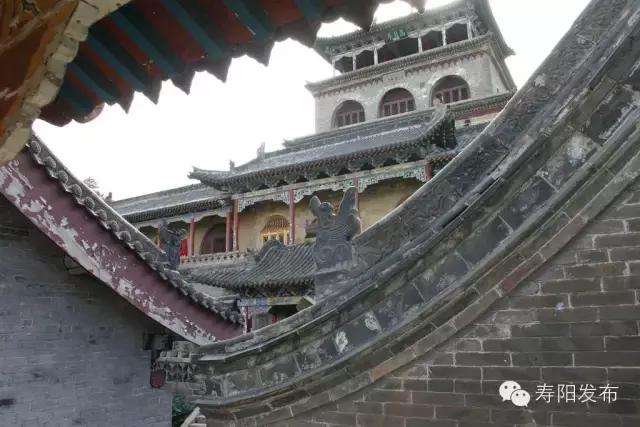 山西寿阳龙栖湖,龙栖湖五峰山