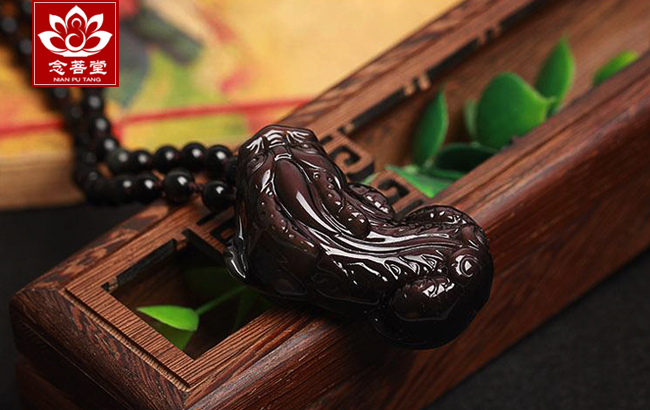 黄金貔貅黑曜石手链的佩戴方法,大海水命适合佩戴黑曜石貔貅吗