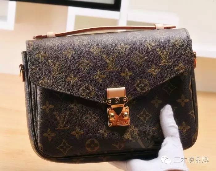 lv四部曲怎么辨别真假 (如何鉴定lv三合一真假)