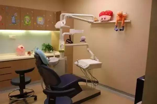 顾客回头率1:6，这家齿科在摸索“中国特色”连锁之路