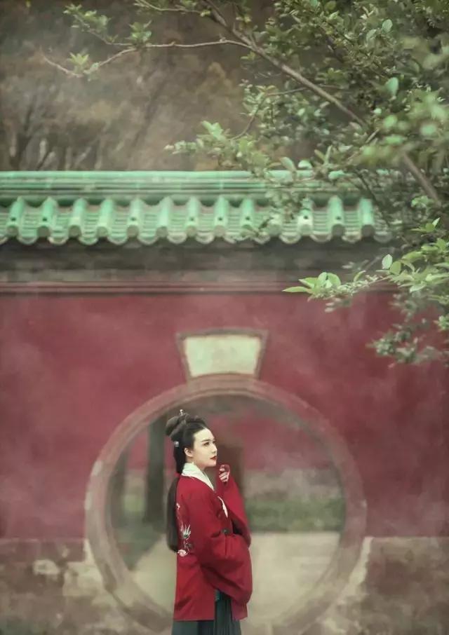 中国汉服穿搭女,好看的汉服搭配女