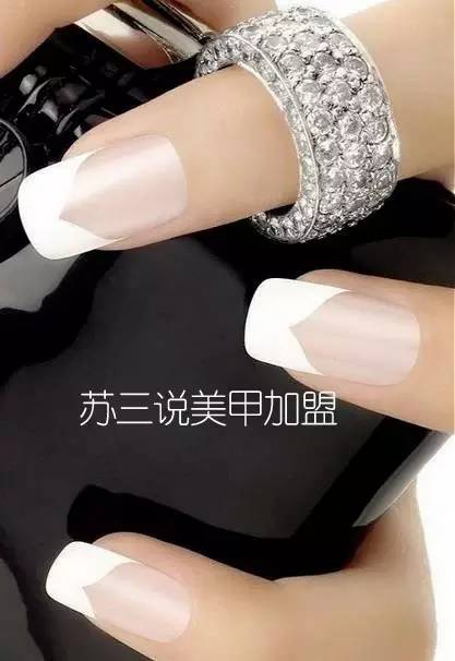 美甲半永久如何做好,美甲半透中长