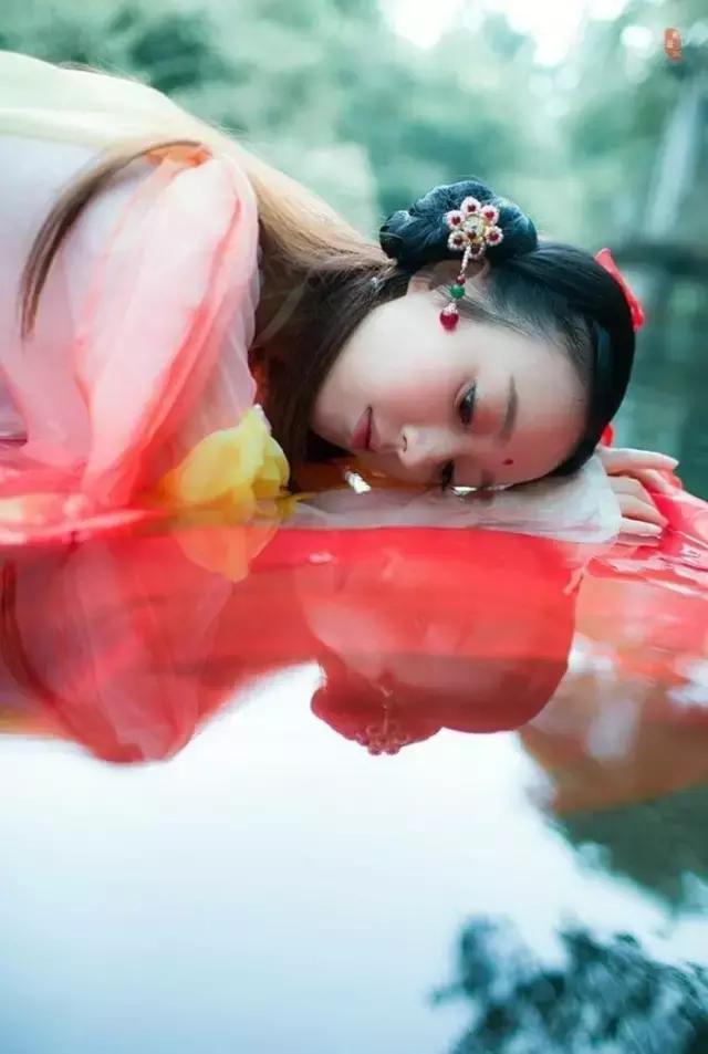 中国汉服穿搭女,好看的汉服搭配女