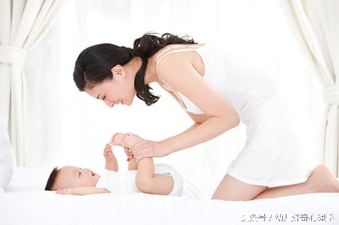 小孩舌苔厚发白舌头溃疡了,舌头溃疡发白是怎么回事怎么治