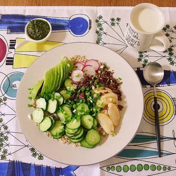 一个人在家空虚寂寞怎么办,一个人住无聊怎么办