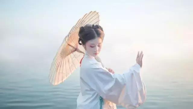 中国汉服穿搭女,好看的汉服搭配女