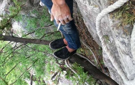 文玩催生的这几个高危职业，以命换钱令人心酸!