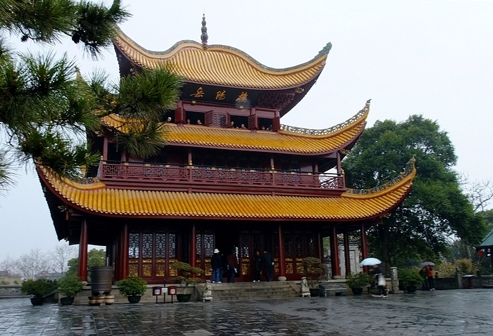 黄鹤楼滕王阁岳阳楼江南三大名楼,滕王阁黄鹤楼岳阳楼都在哪