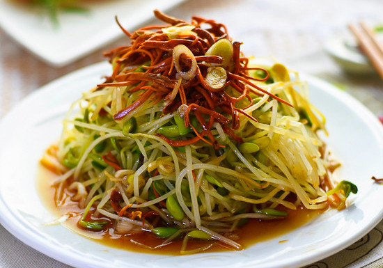 上火长痘怎么办4种食物降火灭痘,上火了痘痘怎么消