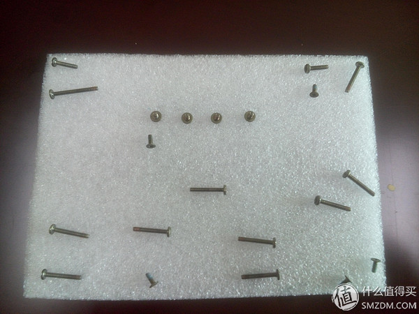 ibmt61笔记本拆机换固态硬盘,ibmt60拆机清灰教程