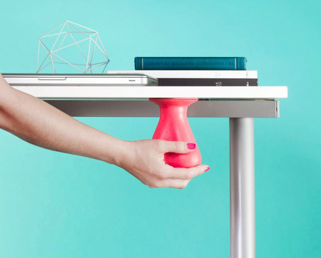 请把iphon7调为静音模式，以下信息量太大~