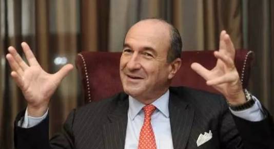 菲拉格慕董事长,菲拉格慕年营收