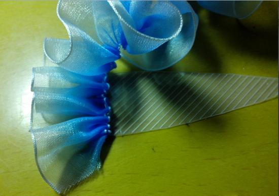 如何用丝带编蝴蝶结发卡,丝带diy蝴蝶结发卡图片教程
