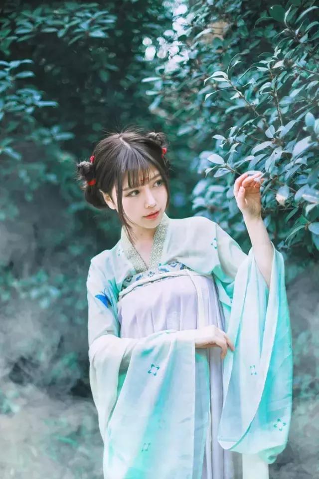 中国汉服穿搭女,好看的汉服搭配女