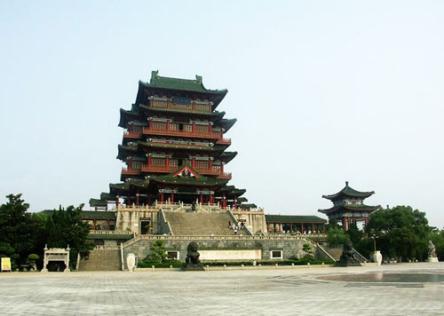 黄鹤楼滕王阁岳阳楼江南三大名楼,滕王阁黄鹤楼岳阳楼都在哪