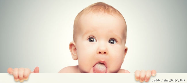 婴儿舌头底下血管发紫是怎么回事,婴幼儿舌头发黑是怎么回事