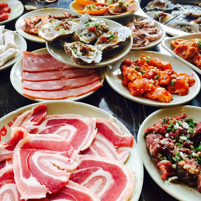 宜宾东街二楼烤肉店在哪里,宜宾半岛大院附近的烤肉店