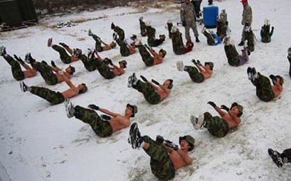 中国高校军训震惊国外,国内军训震惊国外