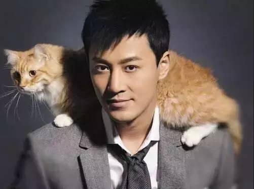 凭借《美人心计》他一举扭转地位，而同门的其他四人竟个个......