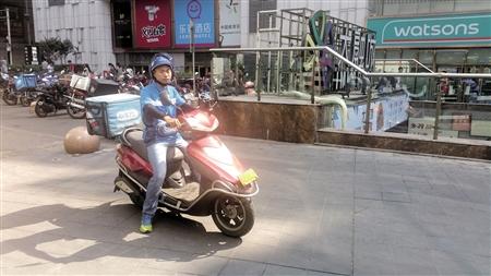 外卖员配送500单,送外卖每天跑几个小时能月入4000