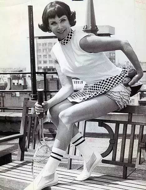 不穿高跟鞋走路有气质,不穿高跟鞋有气质吗