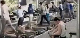 老师居然说我不举，你为什么不举？全班就你一个人不举！