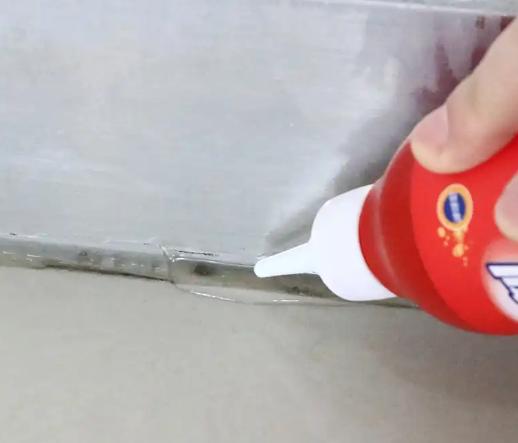 房间橱柜表面潮湿发霉用什么擦,天气潮湿墙面发霉怎么处理干净