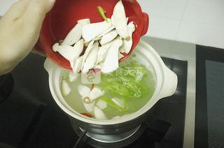 泡椒泡菜牛肉汤,牛肉泡菜汤