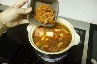 泡椒泡菜牛肉汤,牛肉泡菜汤