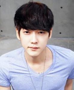 男生脸部皮肤差怎么改善,男生皮肤差用什么护肤品