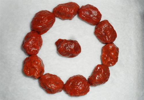 网上的8mm的红玛瑙多少钱一颗,5mm红玛瑙多少钱一粒