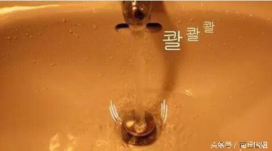 0元生活小妙招，家里的洗手盆容易堵，一根吸管解决它！