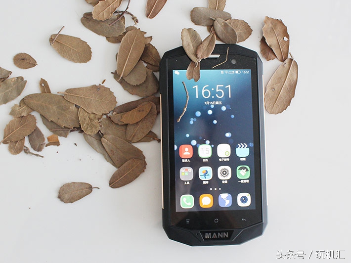 MANNZUG5S堪比三星Note7，不仅很安全还防水强