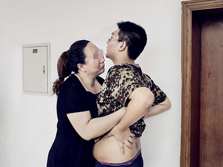 把儿子送到网瘾学校出来就后悔了,把孩子送去戒网所犯法吗