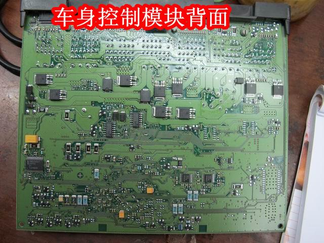 科鲁兹车身控制模块在哪里,11款科鲁兹车身控制模块