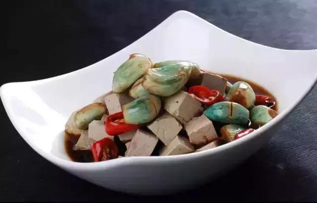 大蒜加什么除异味,炒大蒜搭配点什么更好吃