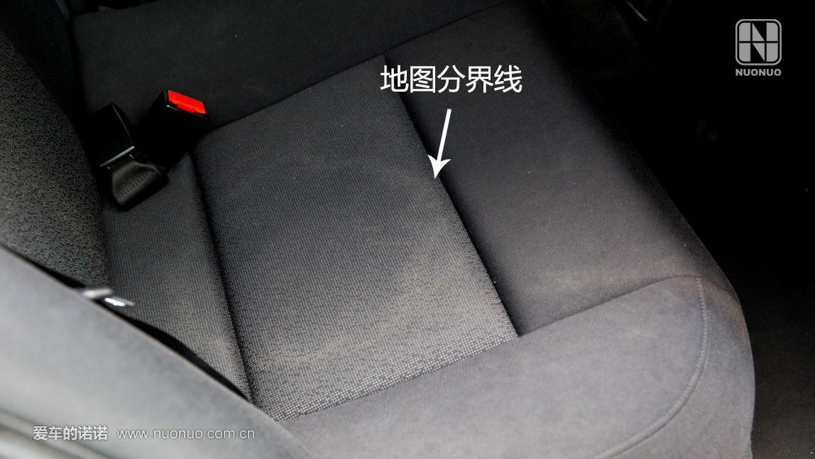 汽车长期停放在室外脏了怎么办,汽车座椅发臭自己可以洗吗